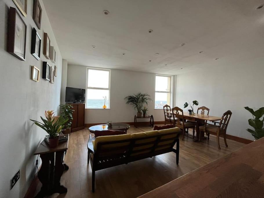 Margate Sea Front Apartment Buitenkant foto